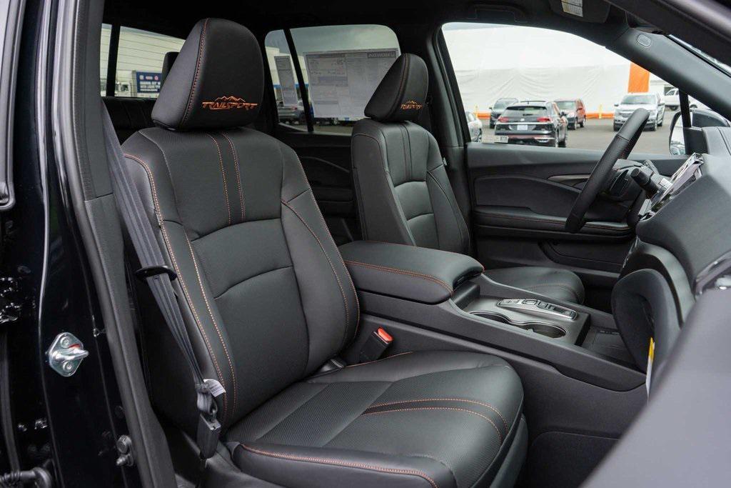 new 2025 Honda Ridgeline car, priced at $44,229