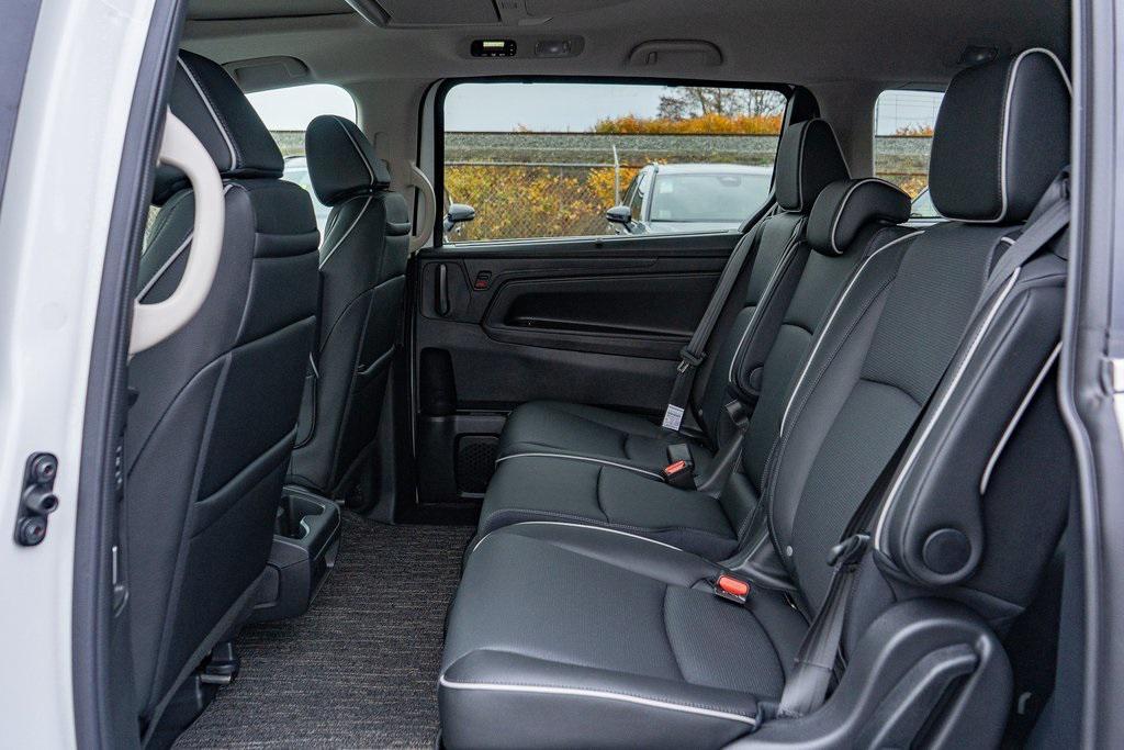 new 2026 Honda Odyssey car, priced at $50,352