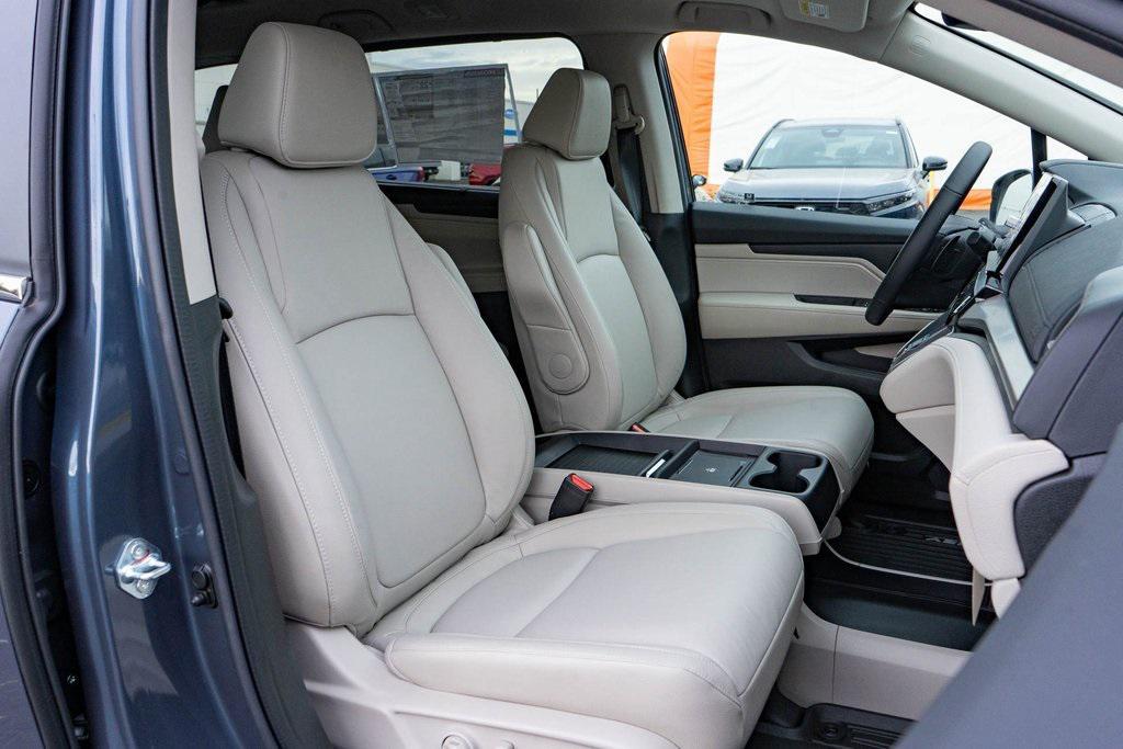 new 2026 Honda Odyssey car, priced at $44,885