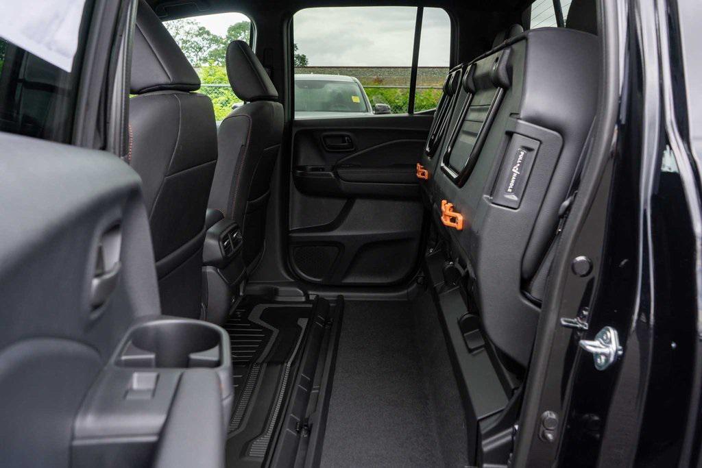 new 2025 Honda Ridgeline car, priced at $45,692