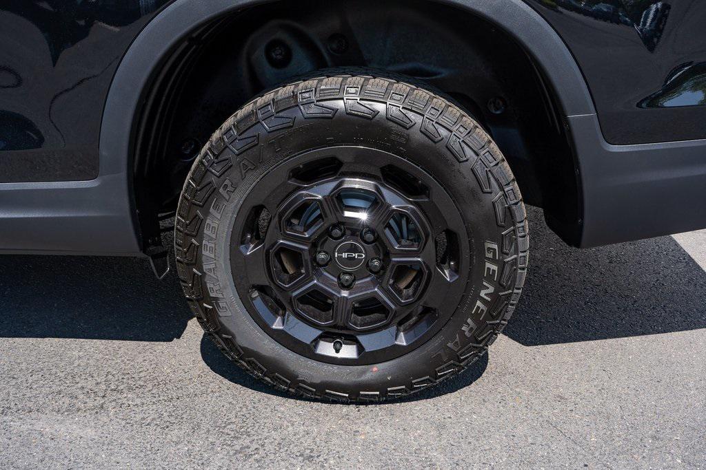 new 2025 Honda Ridgeline car, priced at $45,692