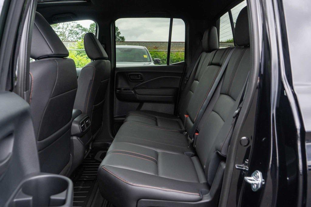 new 2025 Honda Ridgeline car, priced at $45,692