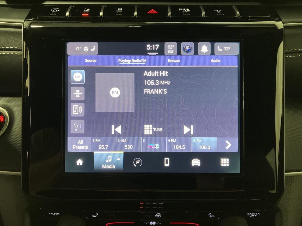 new 2025 Jeep Grand Cherokee car, priced at $41,990