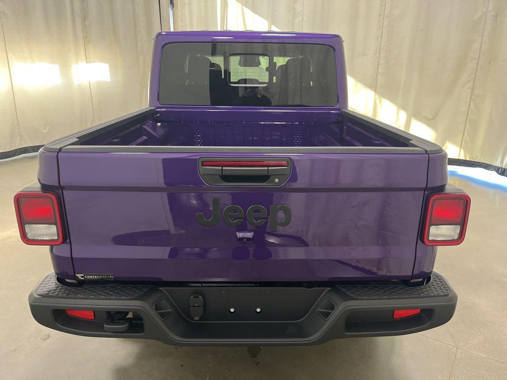 new 2026 Jeep Gladiator car, priced at $47,112