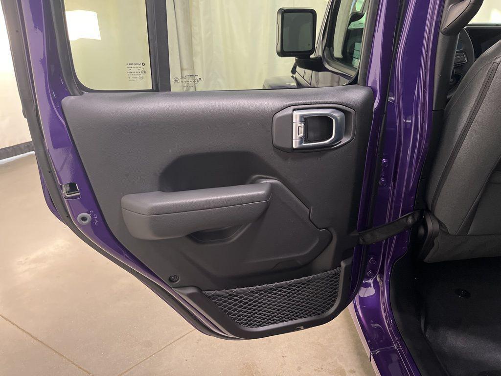 new 2026 Jeep Gladiator car, priced at $47,112