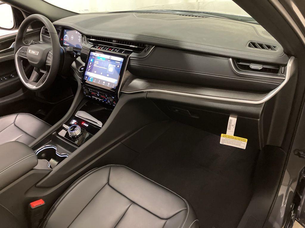 new 2025 Jeep Grand Cherokee L car, priced at $50,413