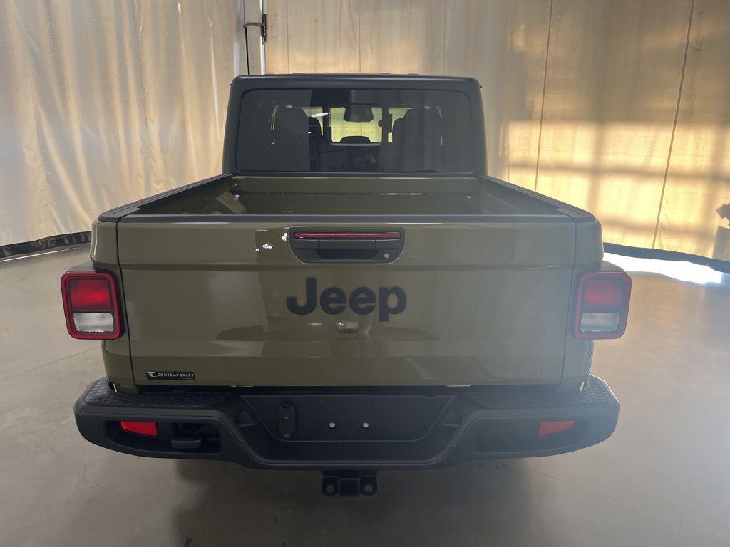 new 2026 Jeep Gladiator car, priced at $48,712