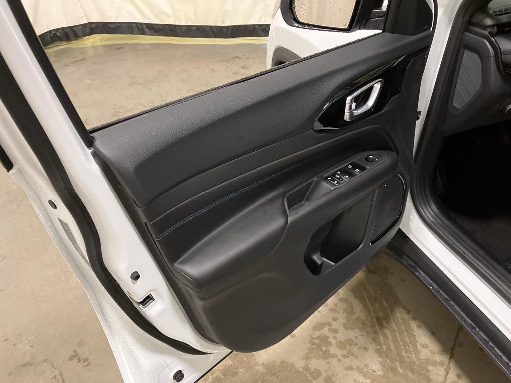 new 2026 Jeep Compass car, priced at $35,880