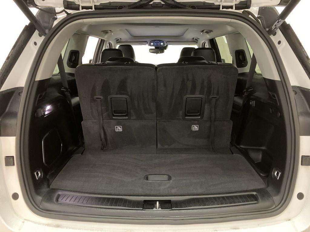 used 2021 Jeep Grand Cherokee L car, priced at $28,946