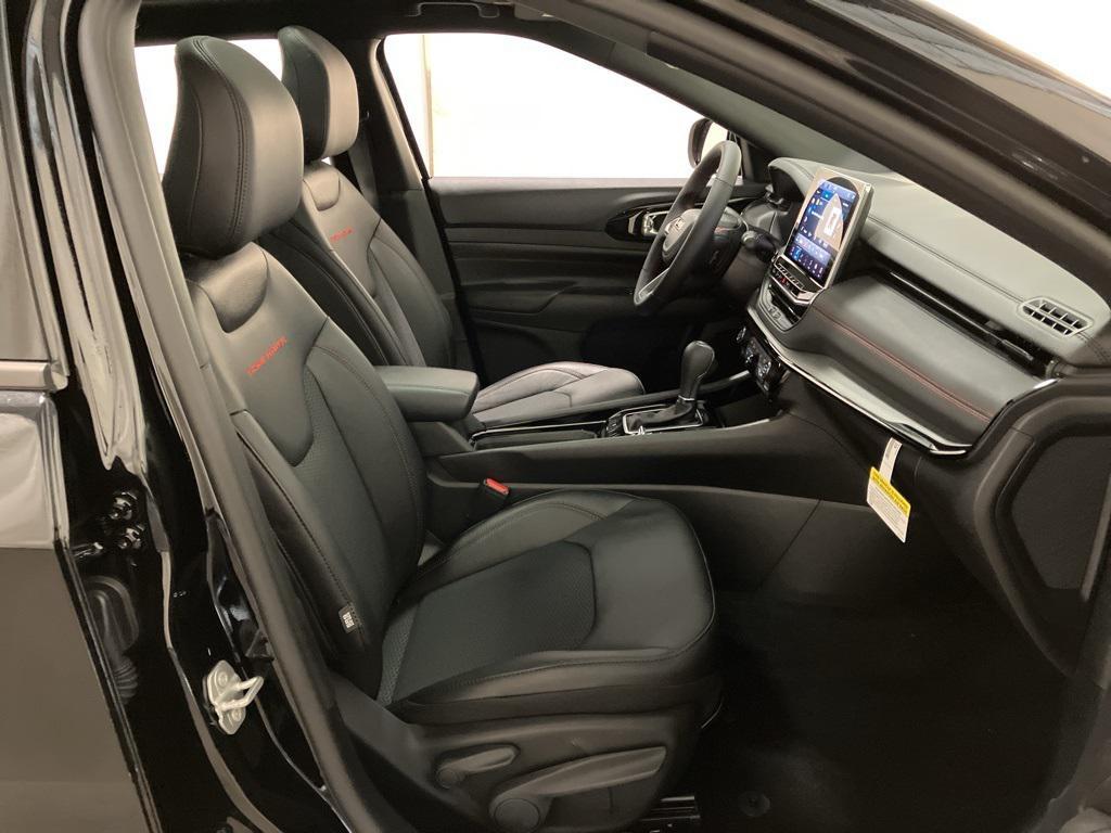 new 2026 Jeep Compass car, priced at $37,280