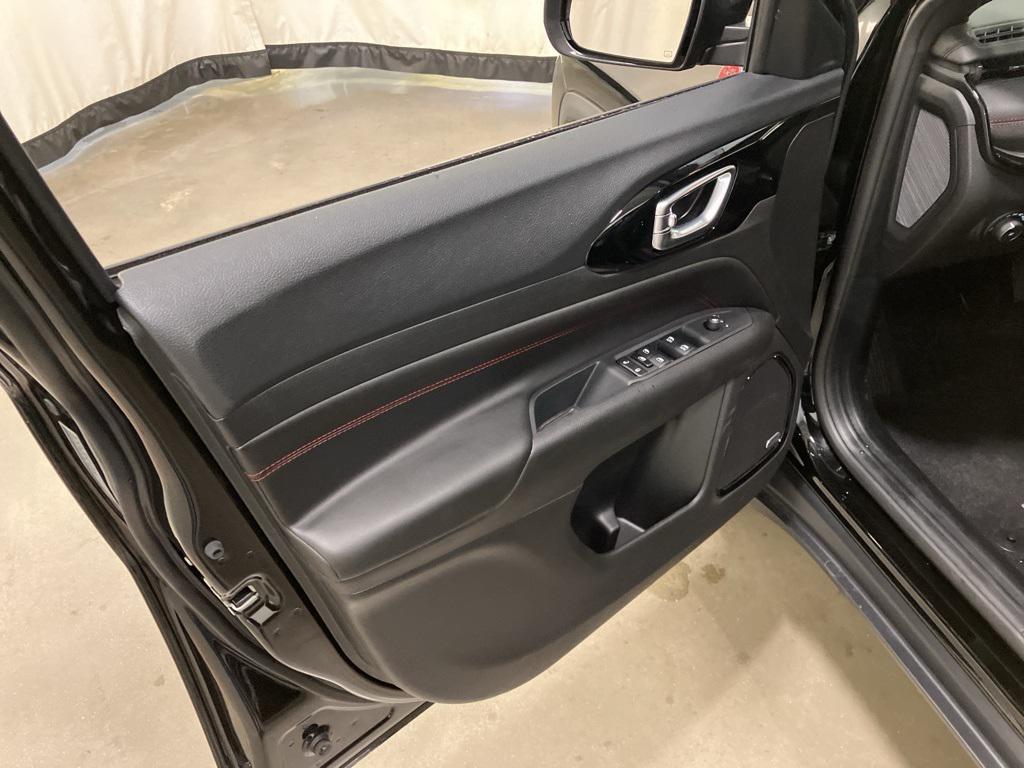 new 2026 Jeep Compass car, priced at $37,280