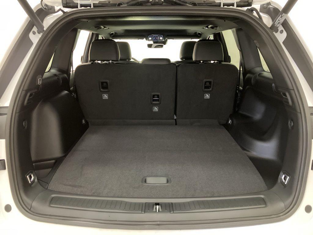 new 2026 Jeep Grand Cherokee car, priced at $46,850