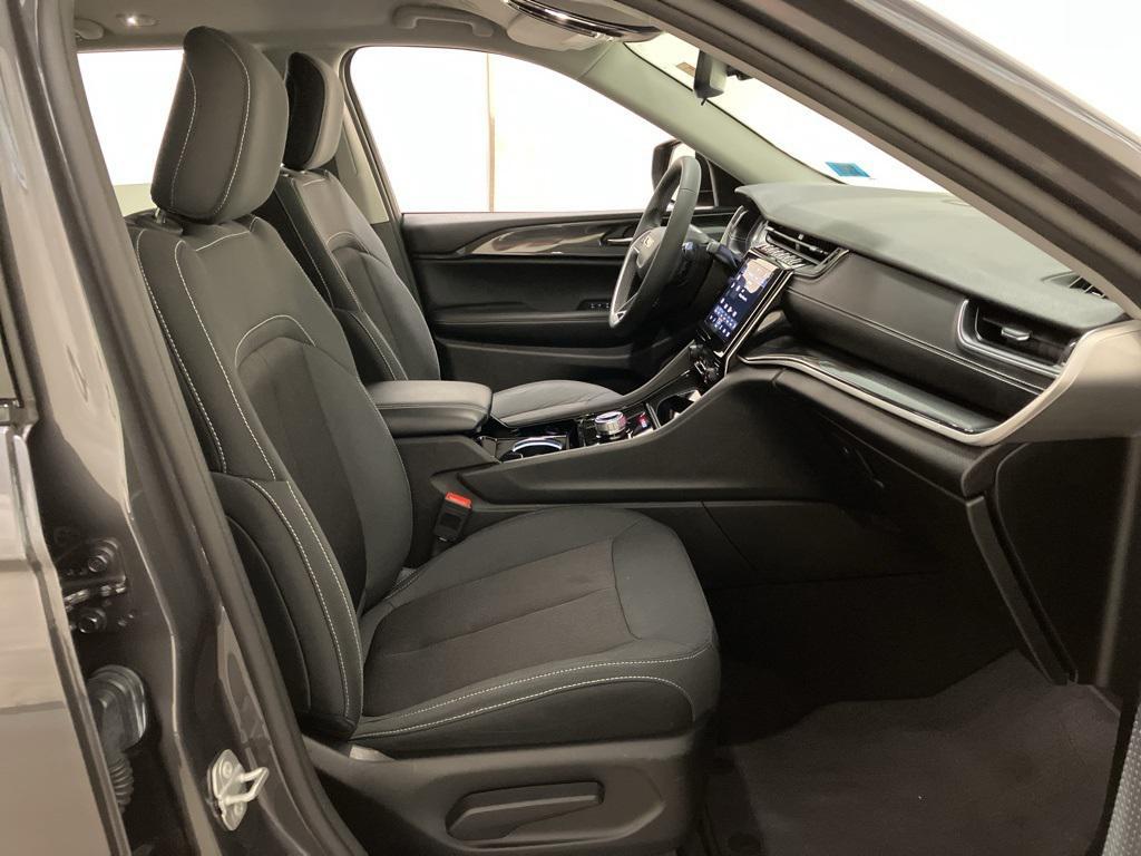 used 2023 Jeep Grand Cherokee car, priced at $27,995