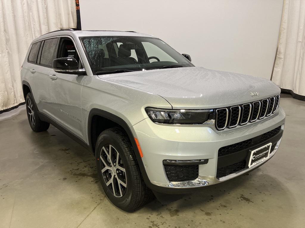 new 2025 Jeep Grand Cherokee L car, priced at $47,596