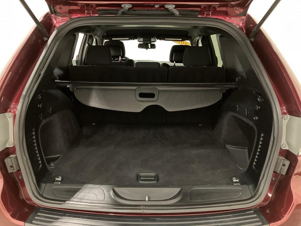 used 2016 Jeep Grand Cherokee car, priced at $7,400