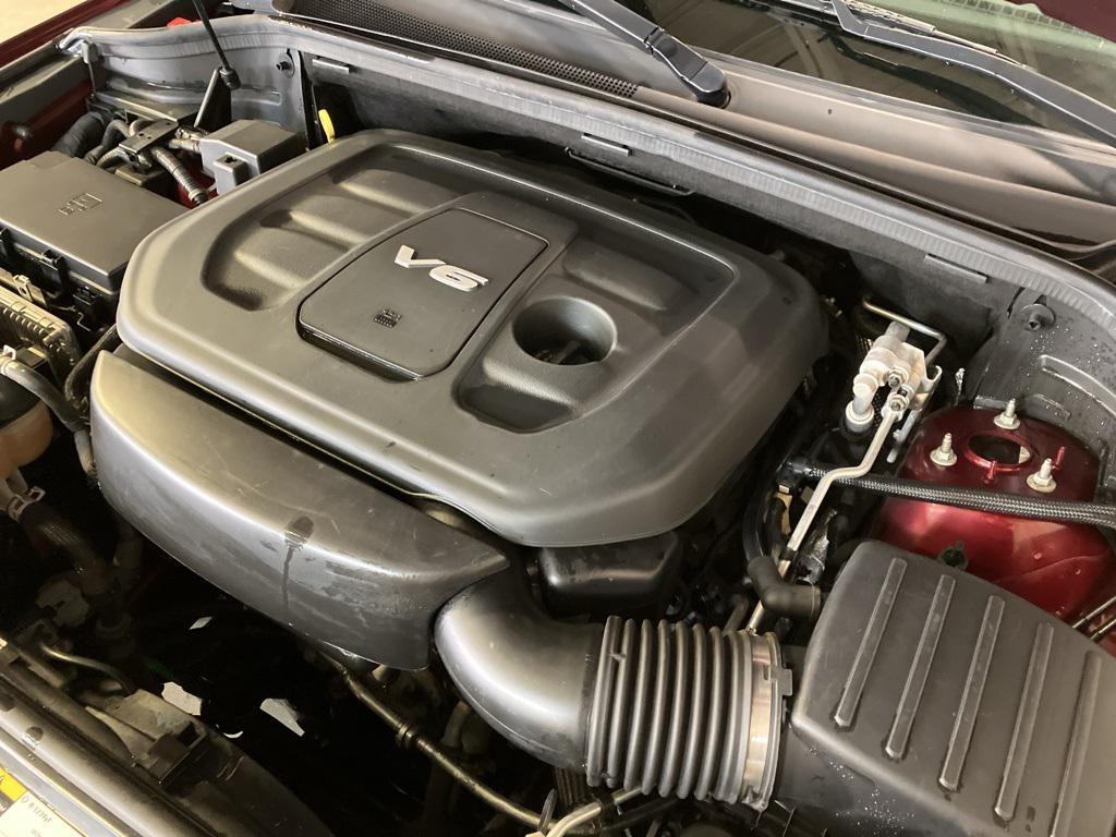 used 2016 Jeep Grand Cherokee car, priced at $7,400