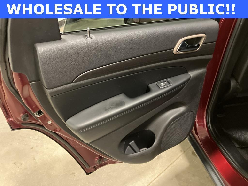 used 2016 Jeep Grand Cherokee car, priced at $7,400