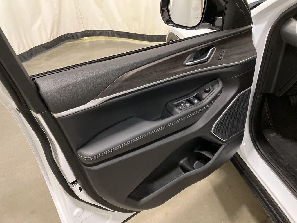 new 2026 Jeep Grand Cherokee car, priced at $47,485