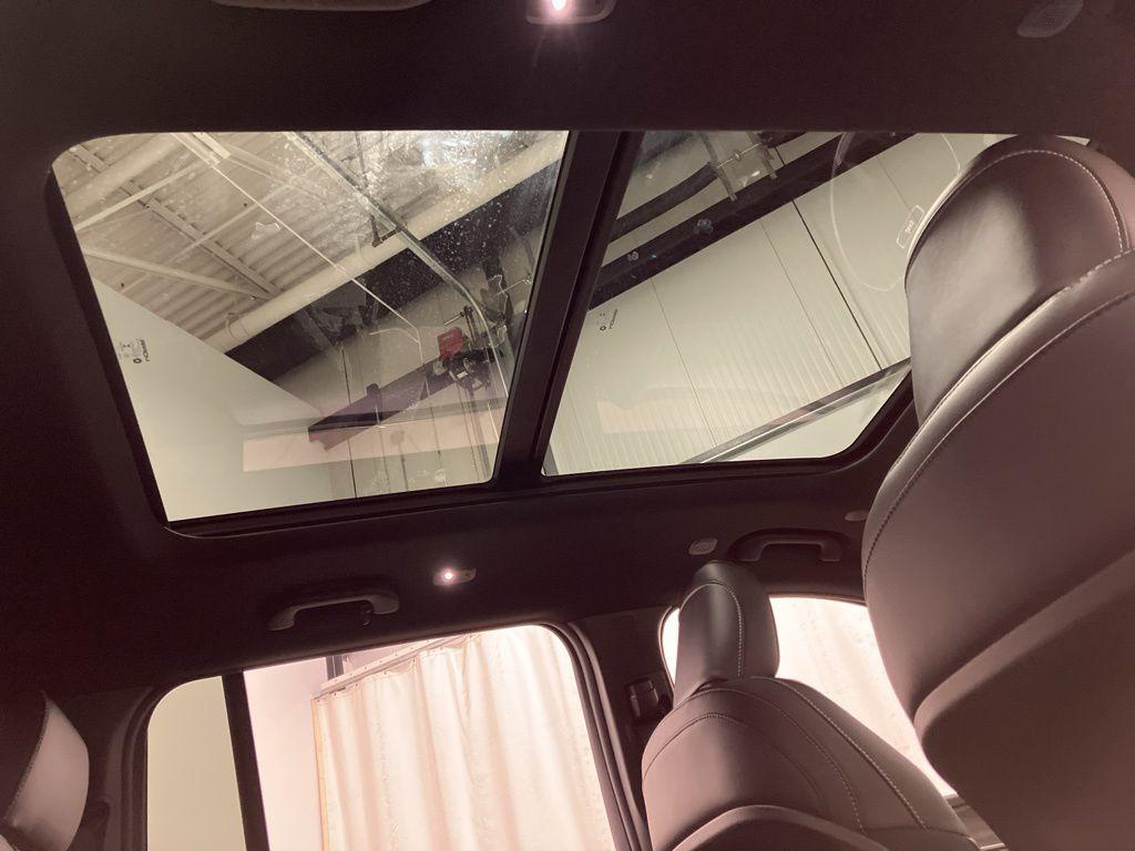 new 2026 Jeep Grand Cherokee car, priced at $47,485