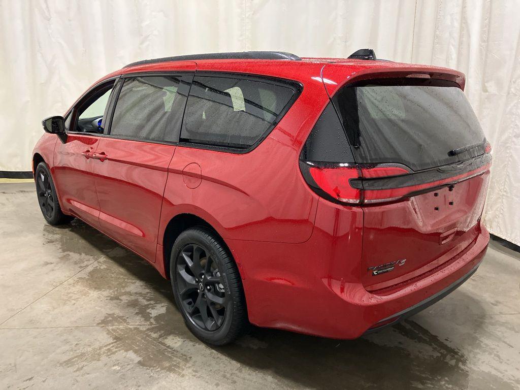 new 2026 Chrysler Pacifica car, priced at $48,855