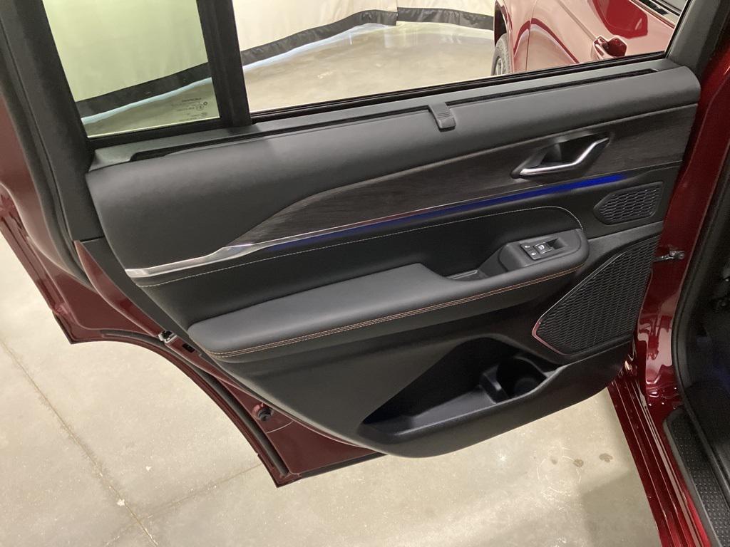 new 2025 Jeep Grand Cherokee L car, priced at $59,050