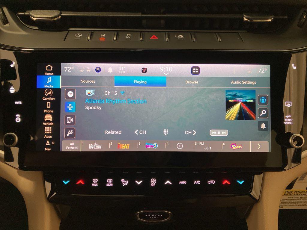 new 2026 Jeep Grand Cherokee car, priced at $49,900