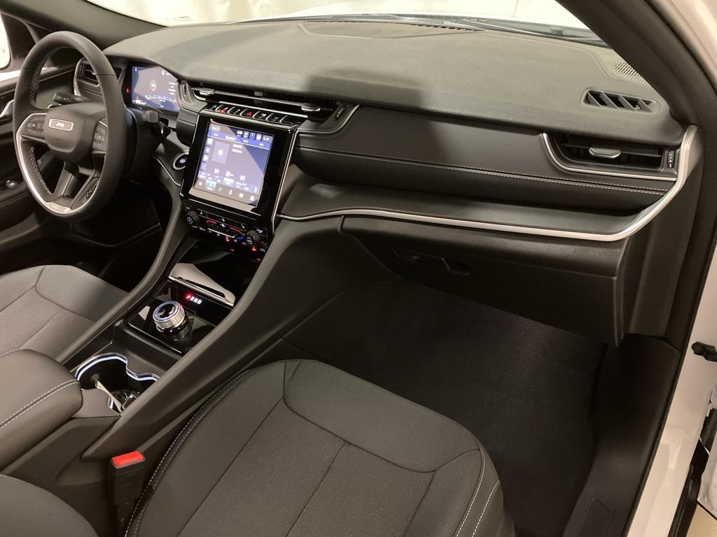 new 2025 Jeep Grand Cherokee car, priced at $41,325