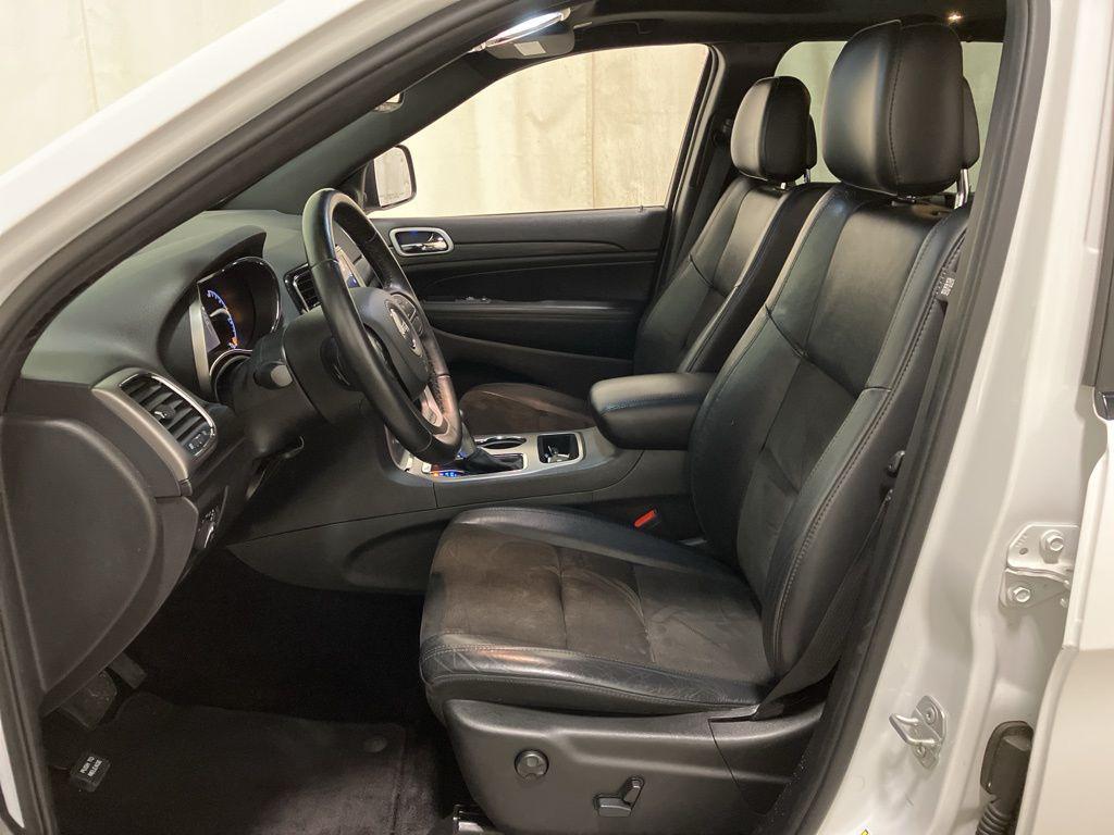 used 2019 Jeep Grand Cherokee car, priced at $17,207