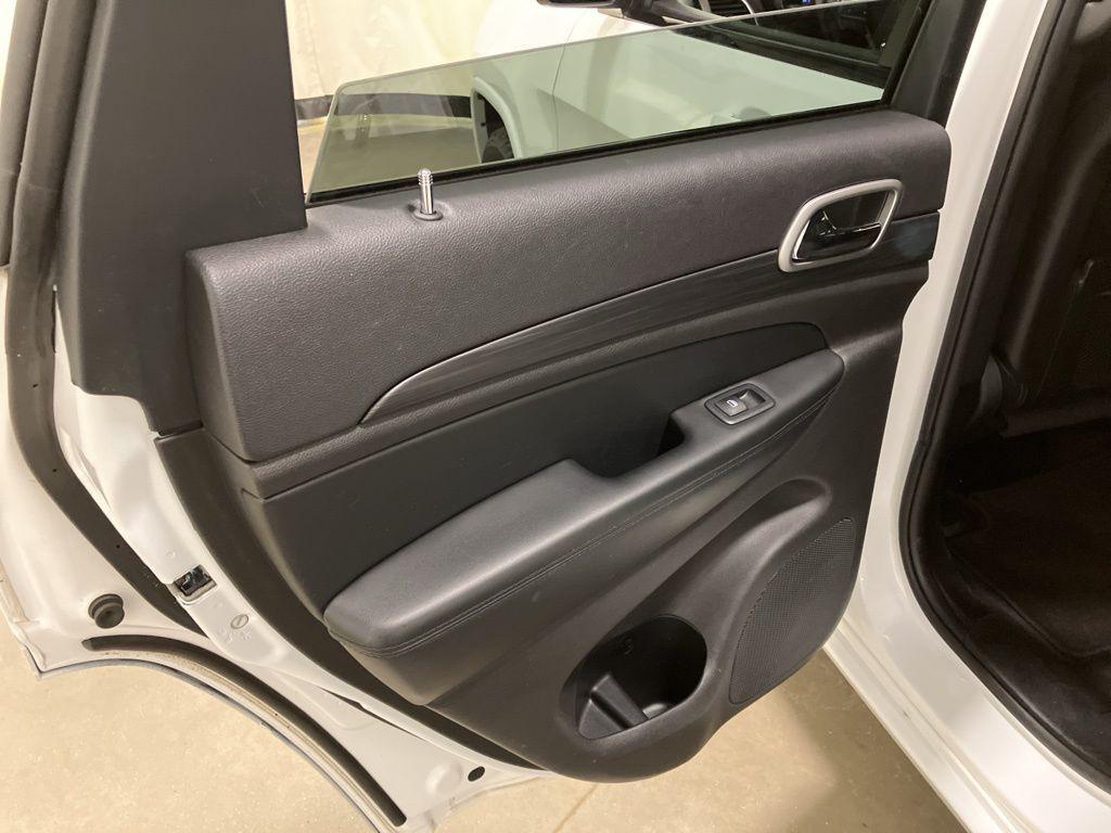 used 2019 Jeep Grand Cherokee car, priced at $17,207