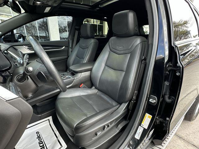 used 2024 Cadillac XT5 car, priced at $37,000