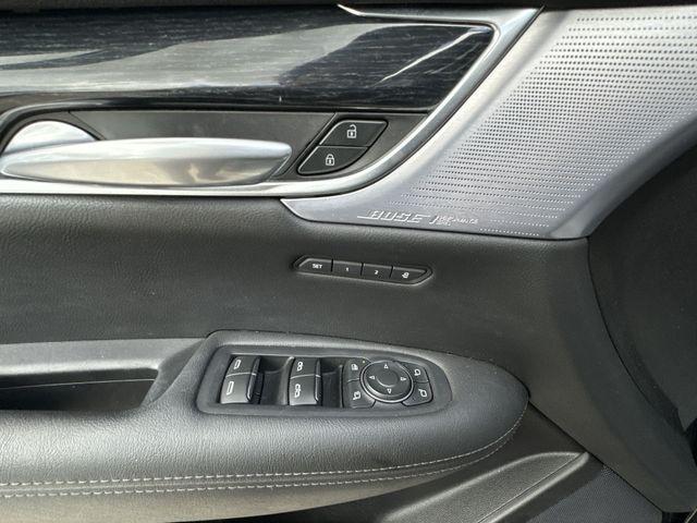 used 2024 Cadillac XT5 car, priced at $37,000