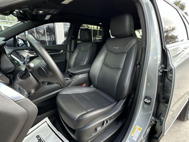 used 2023 Cadillac XT5 car, priced at $33,000