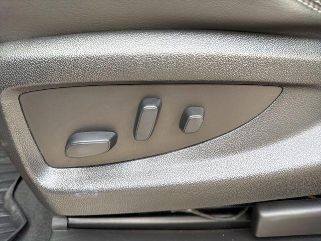 used 2019 GMC Yukon car, priced at $32,000