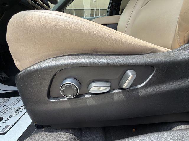 used 2025 Cadillac XT4 car, priced at $32,048