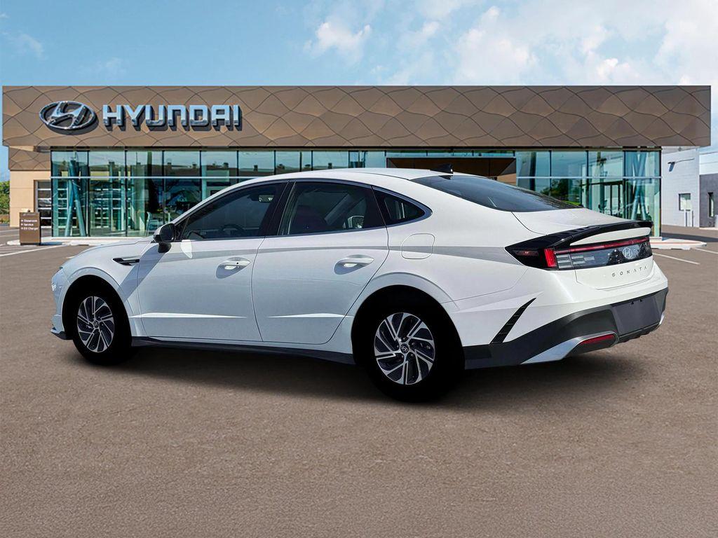 new 2026 Hyundai Sonata Hybrid car, priced at $28,186