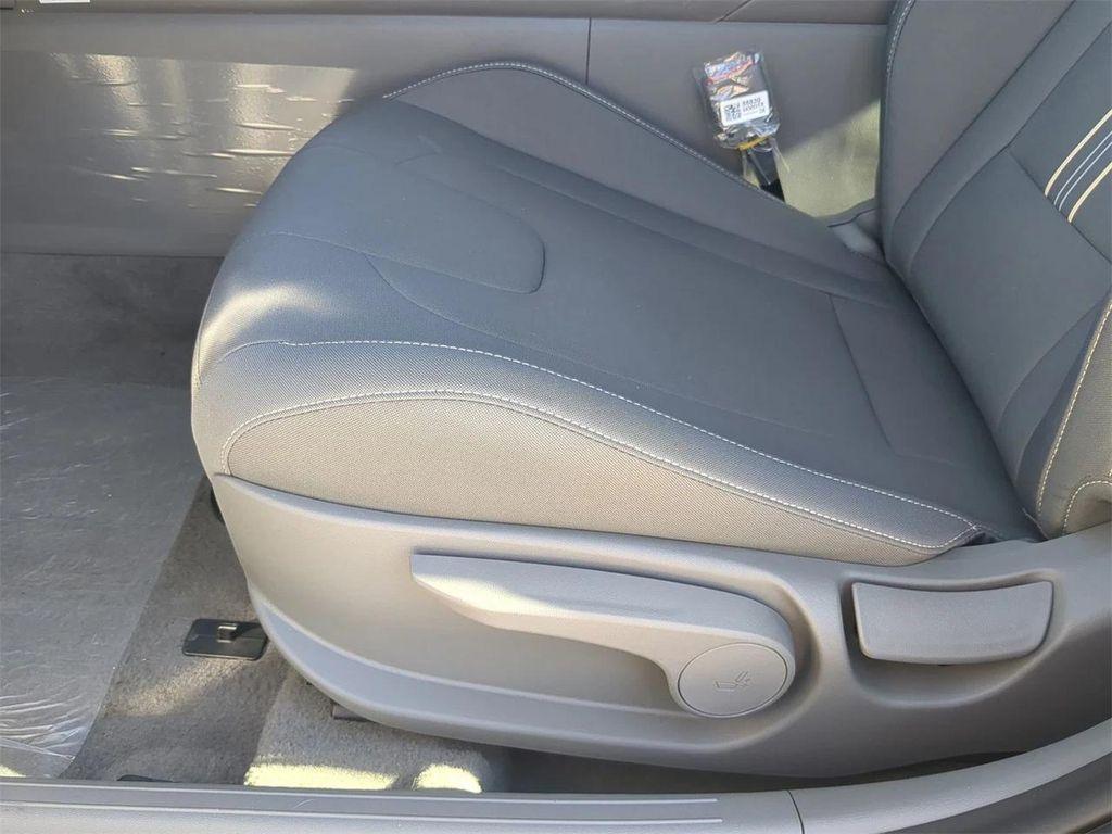 new 2026 Hyundai ELANTRA HEV car, priced at $25,866