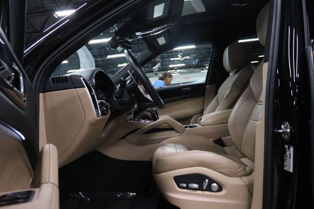 used 2020 Porsche Cayenne car, priced at $41,490