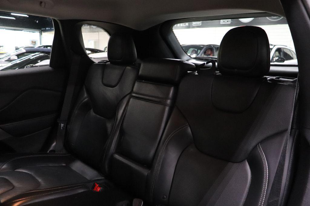 used 2019 Jeep Cherokee car, priced at $14,490