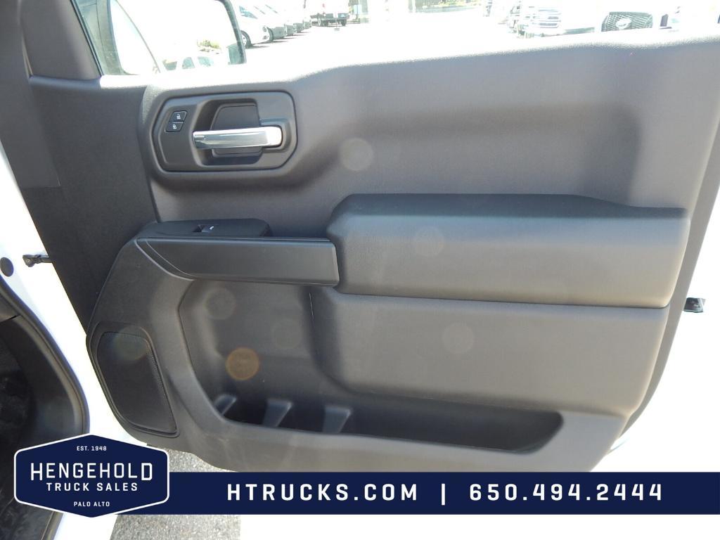 used 2024 Chevrolet Silverado 1500 car, priced at $30,995