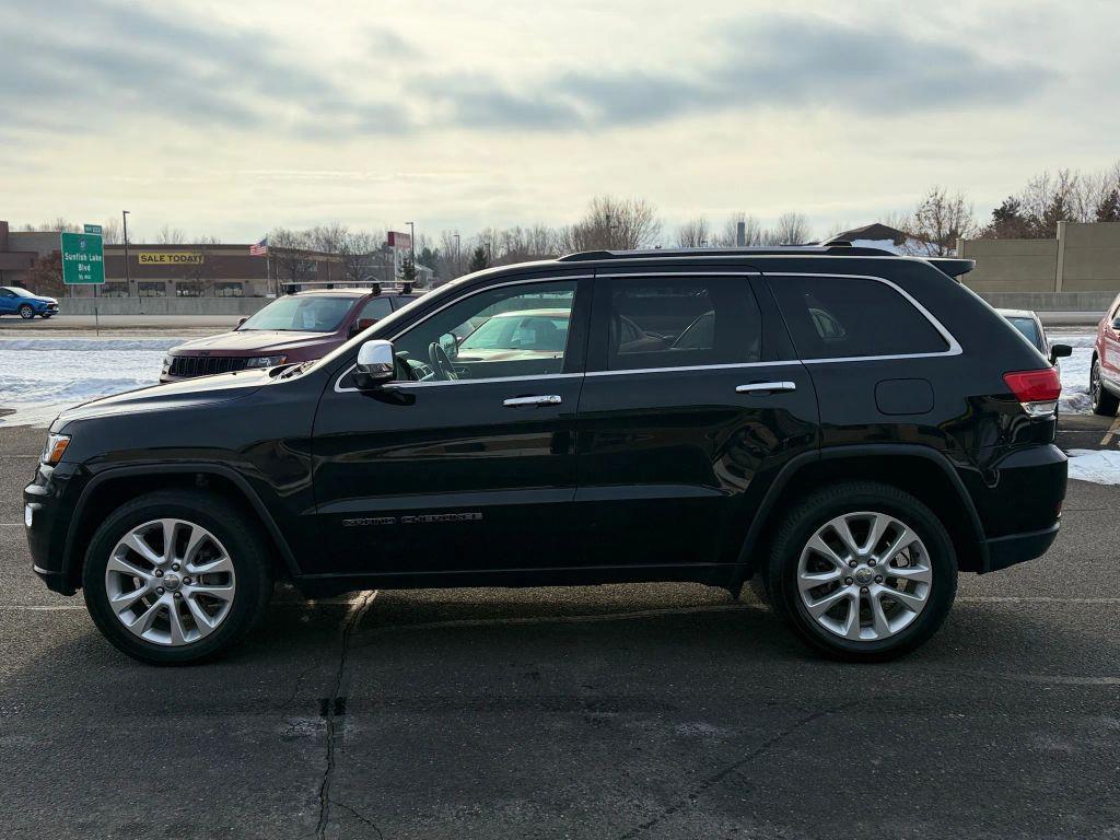 used 2017 Jeep Grand Cherokee car, priced at $16,497
