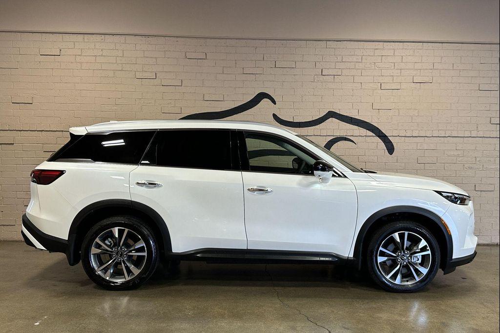 used 2025 INFINITI QX60 car, priced at $46,369