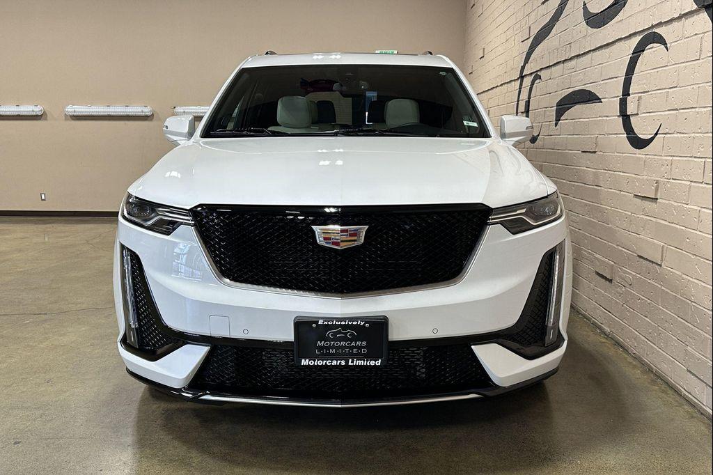 used 2024 Cadillac XT6 car, priced at $47,856