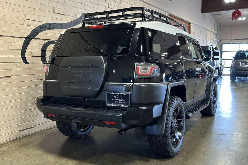 used 2007 Toyota FJ Cruiser car, priced at $39,950