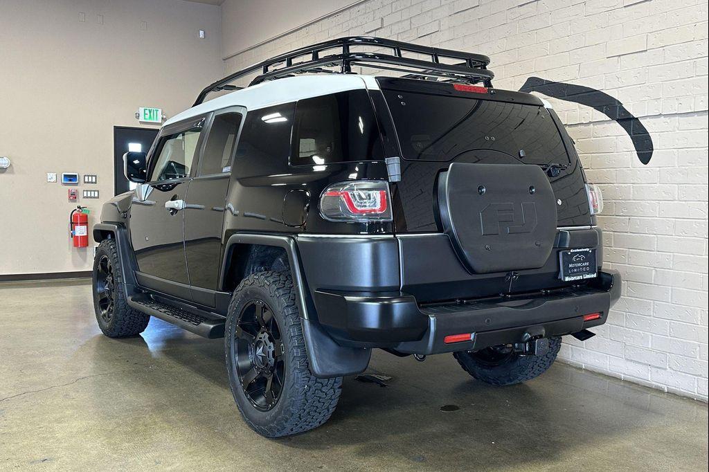 used 2007 Toyota FJ Cruiser car, priced at $39,950