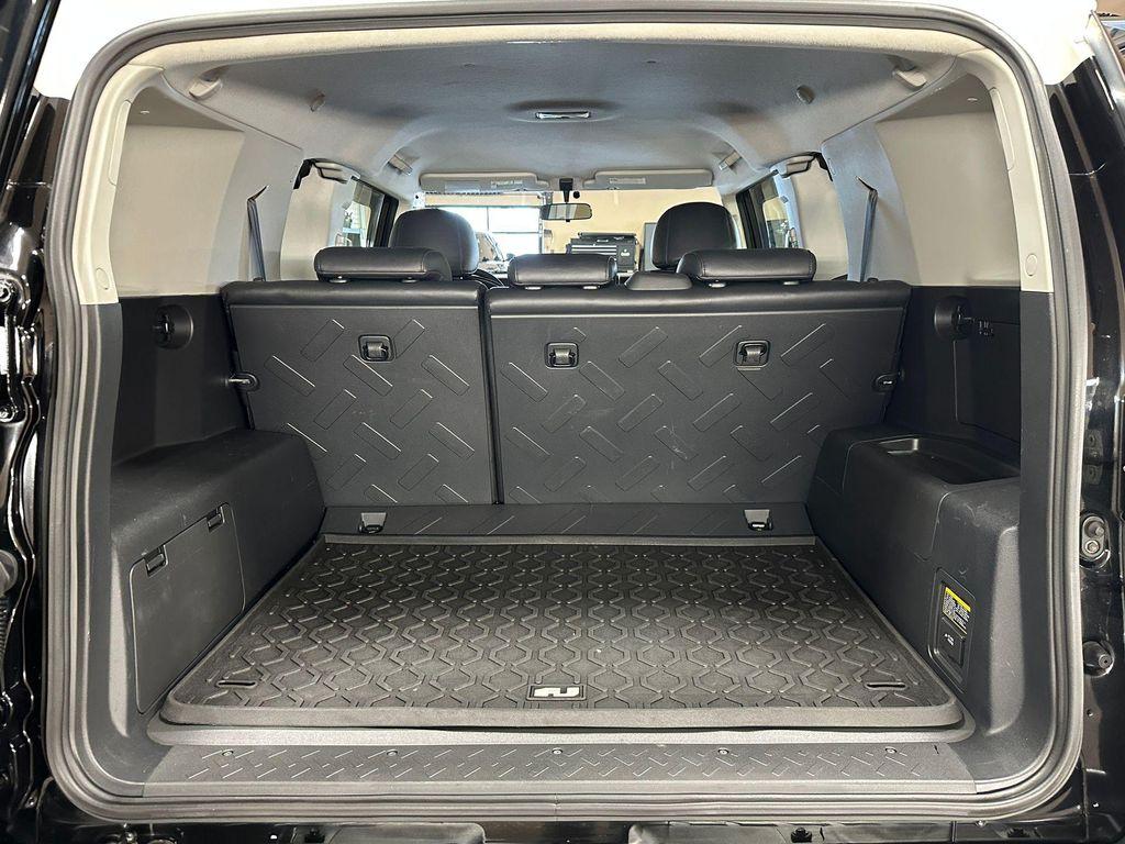 used 2007 Toyota FJ Cruiser car, priced at $39,950