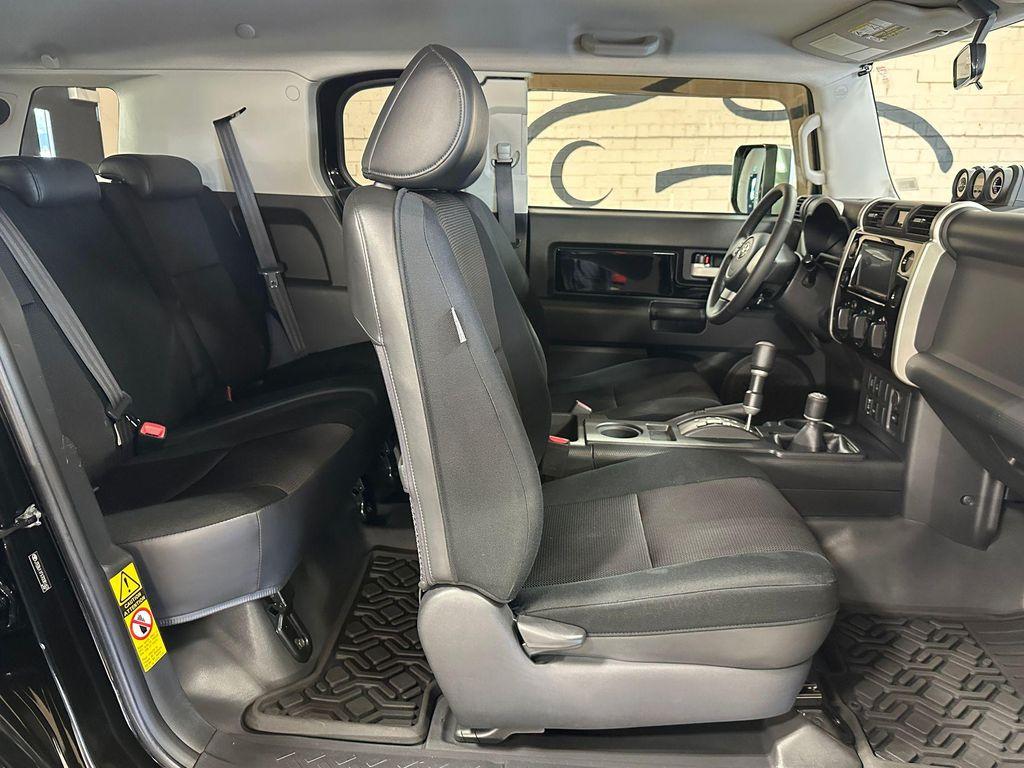 used 2007 Toyota FJ Cruiser car, priced at $39,950