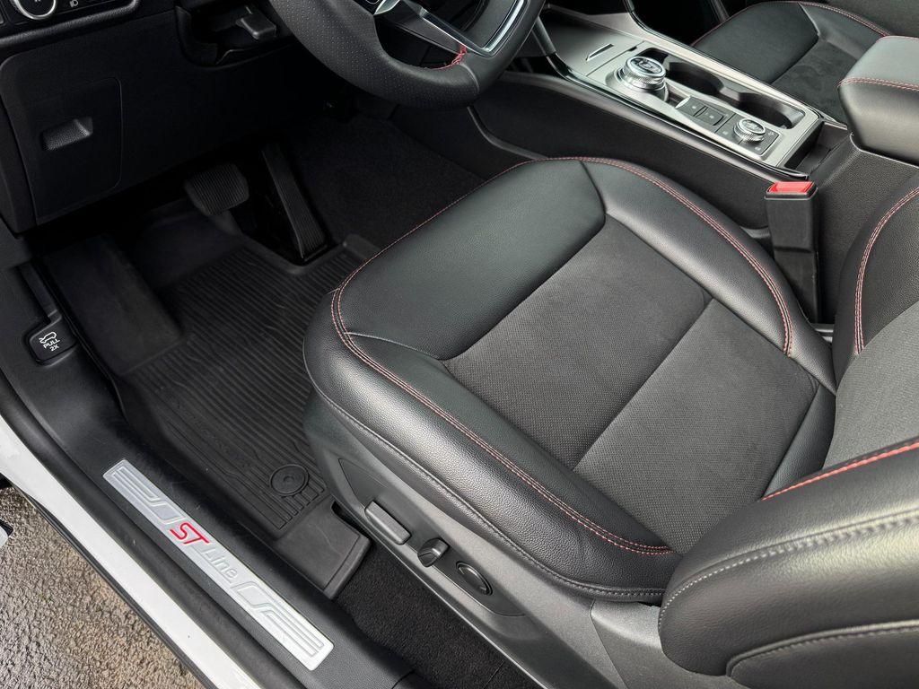 used 2024 Ford Explorer car, priced at $37,950