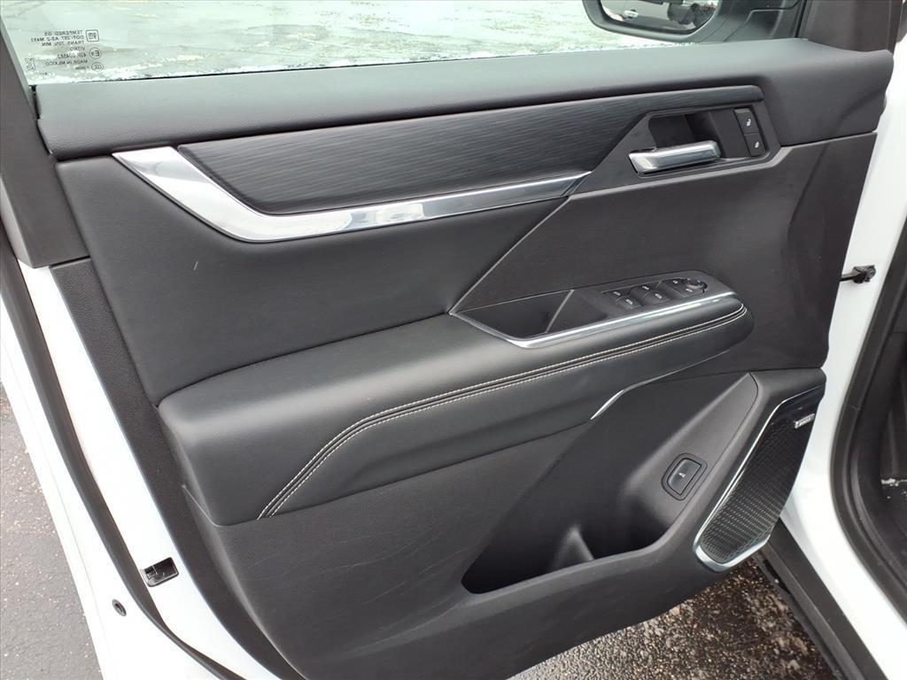 used 2025 GMC Acadia car, priced at $37,598