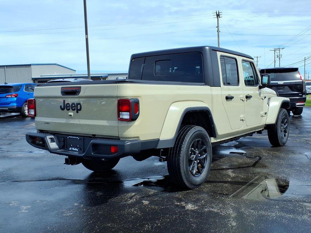 used 2022 Jeep Gladiator car, priced at $30,998
