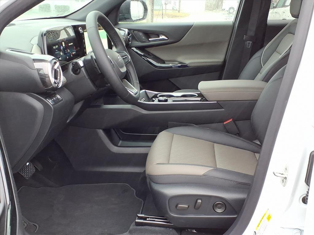 new 2026 Chevrolet Equinox car, priced at $36,085